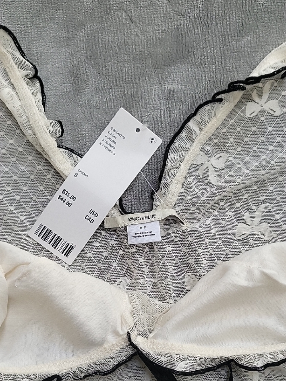 Kimchi Blue Ivory Lace Blouse with Black Trim And Bow / Bow Motif - Picture 3 of 4